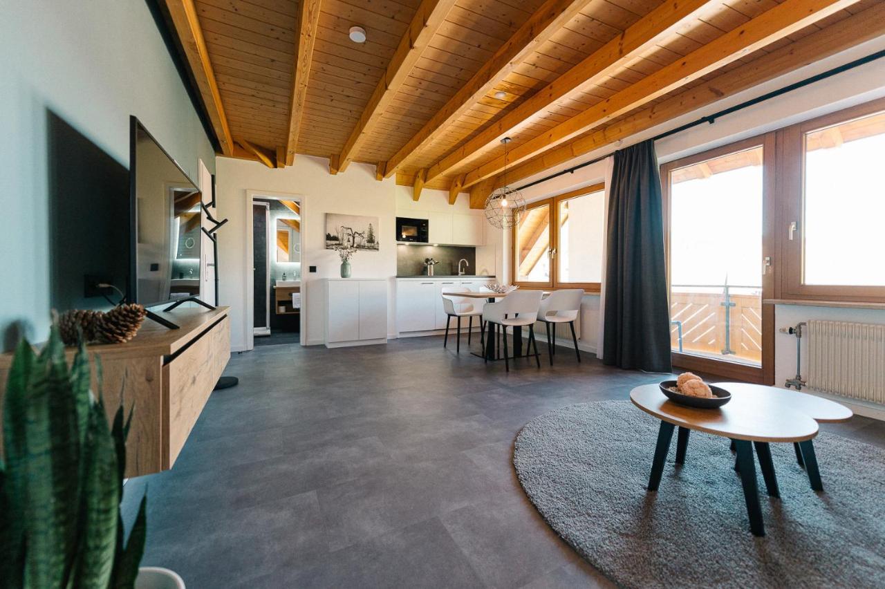 Moderne 2 Zi.-Fewo Blackforest Art Naehe Freiburg Зімонсвальд Екстер'єр фото